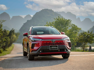 Xu Hướng Xe Ô Tô Năm 2026 Tại Việt Nam: Điện Hóa Mạnh Mẽ, Công Nghệ Lên Ngôi, Thị Trường Tái Định Hình