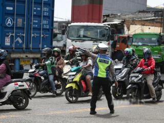 Cấm Xe Máy Xăng: Bài Học Từ Indonesia, Trung Quốc, Đài Loan
