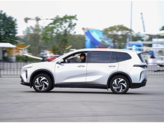 VinFast Limo Green – Làn gió mới làm thay đổi cuộc chơi phân khúc MPV.