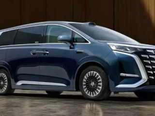 BYD Denza D9 Ra Mắt Phiên Bản Mới: Giá Dễ Tiếp Cận Hơn, Đi Gần 1.500 km