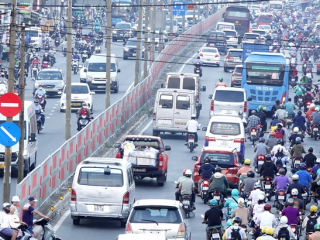 Cần Phân Làn Giao Thông Giảm Tai Nạn và Ùn Tắc Tại Việt Nam