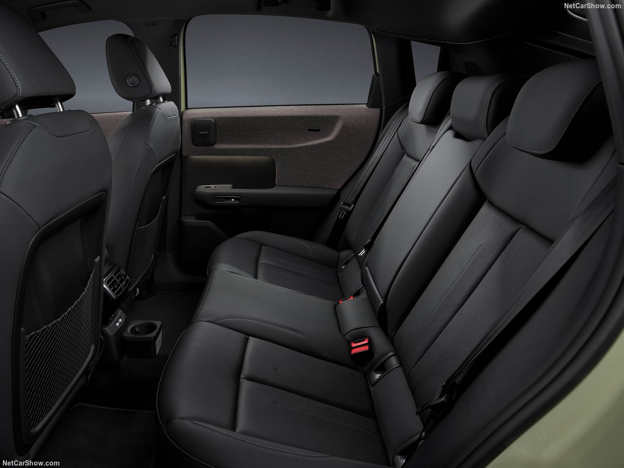 Hàng ghế sau của Audi A2 e-tron. Ảnh: netcarshow
