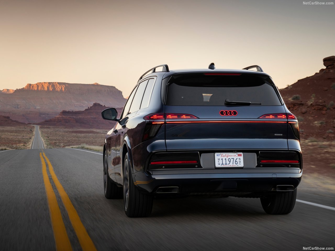 Audi Q9 trang bị động cơ mạnh mẽ. Ảnh: Audi