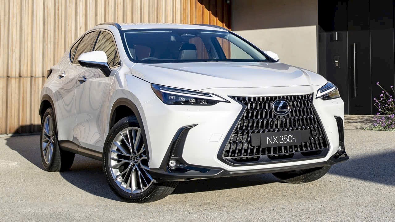 Xe Hybrid có thể nói là "Đắt xắt ra miếng" về tiết kiệm nhiên liệu. Ảnh minh họa: Lexus