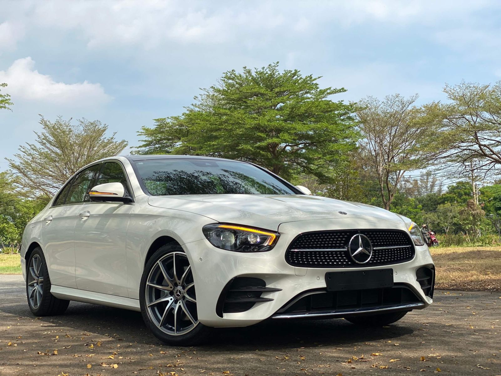 Mercedes là thương hiệu xe Đức nổi tiếng nhất Việt Nam. Ảnh: Mercedes