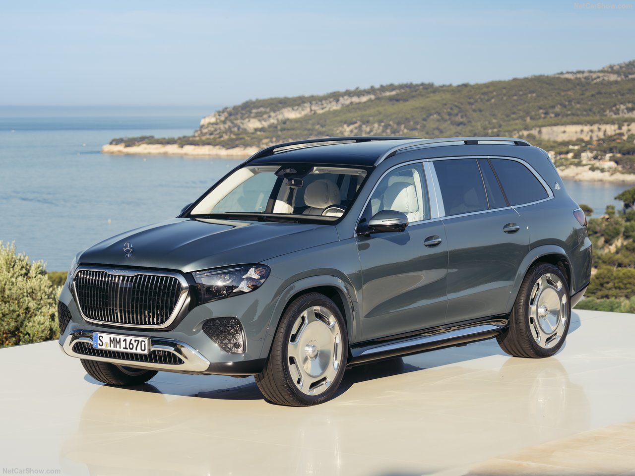 Mercedes-Maybach GLS 680 trang bị động cơ V8. Ảnh: Mercedes