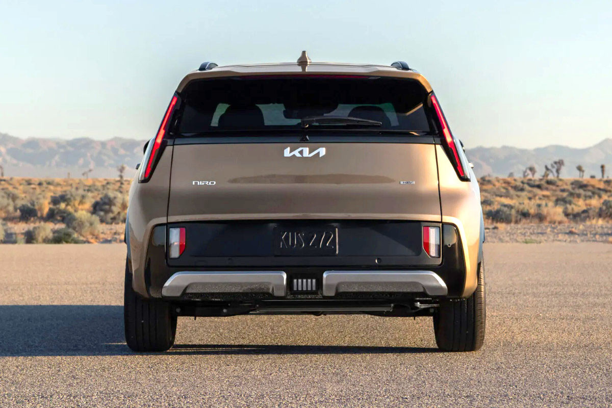 Phần thiết phía đuôi xe của Kia Niro 2027. Ảnh: Kia