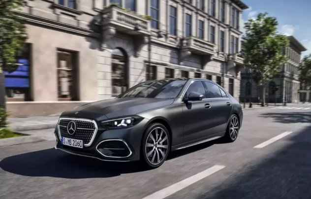 Mercedes C-Class 2027 động cơ mild hybrid