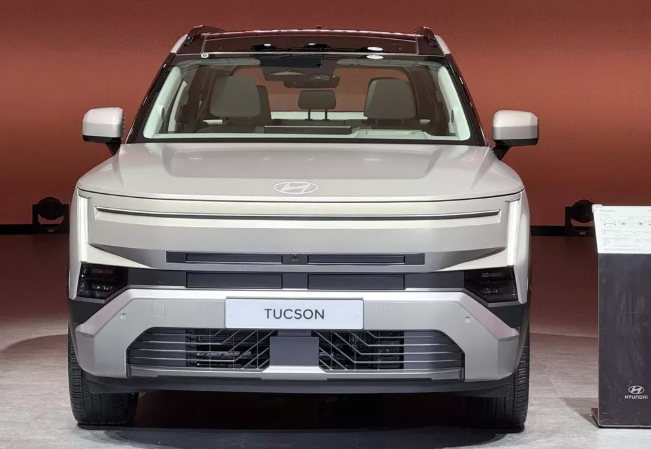 Phần thiết kế đầu xe vuông vức của Hyundai Tucson 2027. Ảnh: Sưu tầm