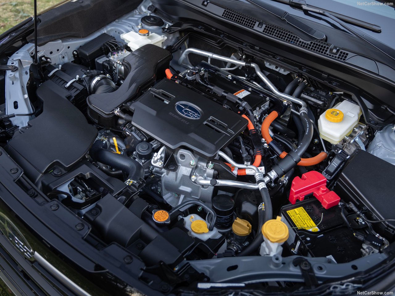 Hệ truyền động nằm dưới nắp capo Subaru Forester Hybrid. Ảnh: Subaru