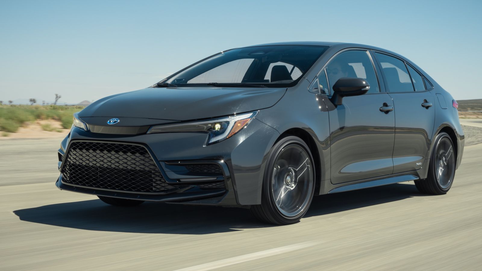 Toyota Corolla Hybrid 2025. Ảnh: MotorTrend