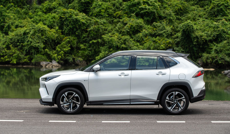 Yaris Cross mang lại cảm giác lái đầm chắc. Ảnh: Toyota