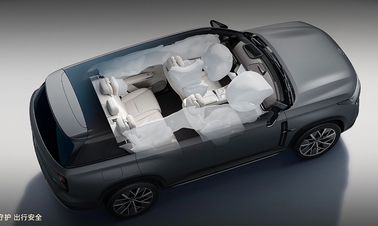 Hệ truyền động PHEV có khả năng chạy điện hơn 200km. Ảnh: GAC