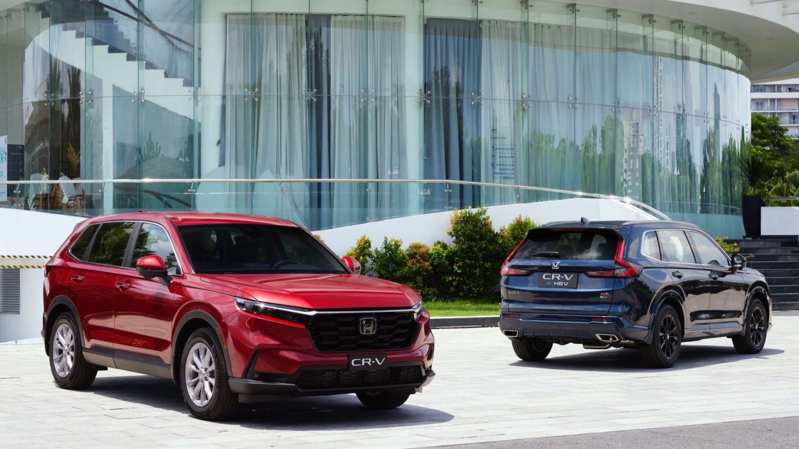 Honda CR-V hybrid. SUV cao cấp được đánh giá toàn diện. Ảnh: Honda
