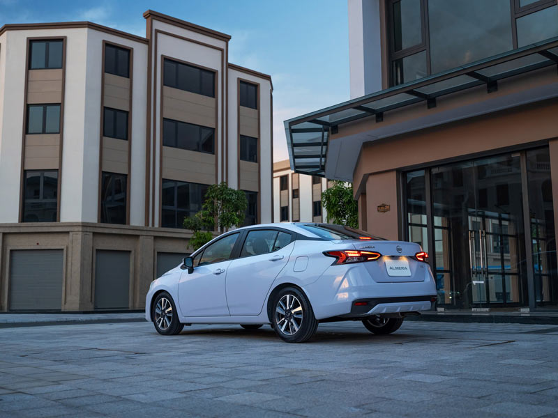 Không nhiều công nghệ nhưng tiết kiệm là điểm mạnh của Almera. Ảnh: Nissan